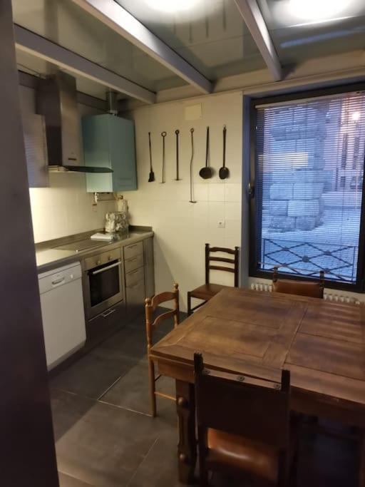 Casa Bajo El Acueducto Con Plaza De Garaje Vila Segóvia Exterior foto